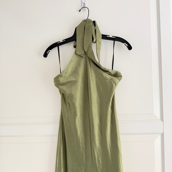 New! Petal + Pup Grasie Olive Green Satin Halter Maxi Dress Size 8 41370 - Picture 8 of 14